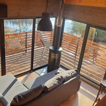 Feriehus Tiny House Ueber Dem Pferdeteich Mit Kamin, Fasssauna & Grosser Terrasse - Fuer Kurzentschlossene Buhlau